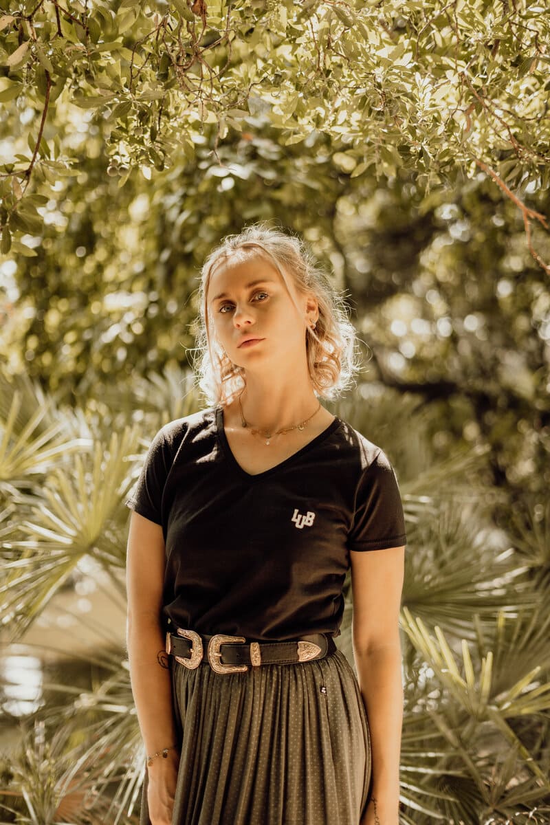 Tee-shirt coton femme col V noir imprimé LUB